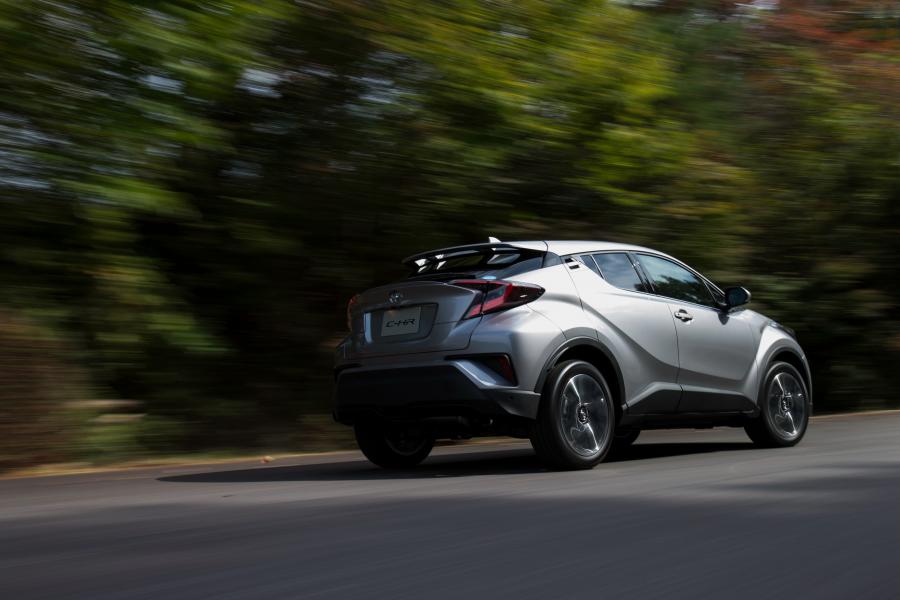  Toyota C-HR 2016 года  (JP) (фото 13 из 18)